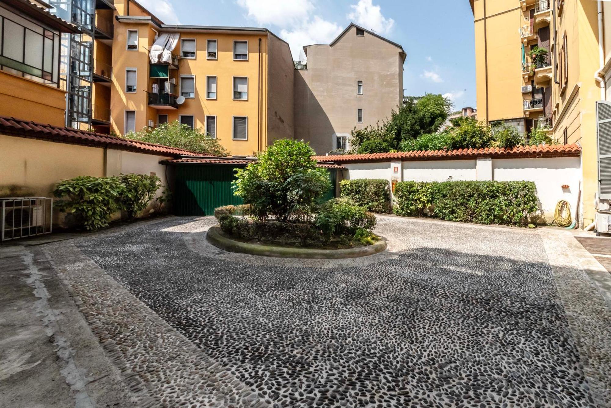Dream Suites Milano Centro Porta Romana Екстер'єр фото
